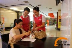 顶级厨师冠军赵丹回母校与学弟学妹们分享成功背后的故事