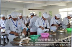 农民工返乡学技术 给未来找出路