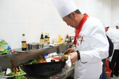 热菜比拼如火如荼 精品菜系精装亮相