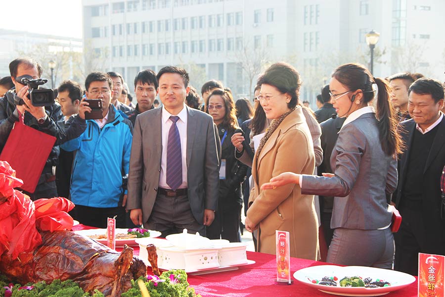 呼和浩特新东方展台展示