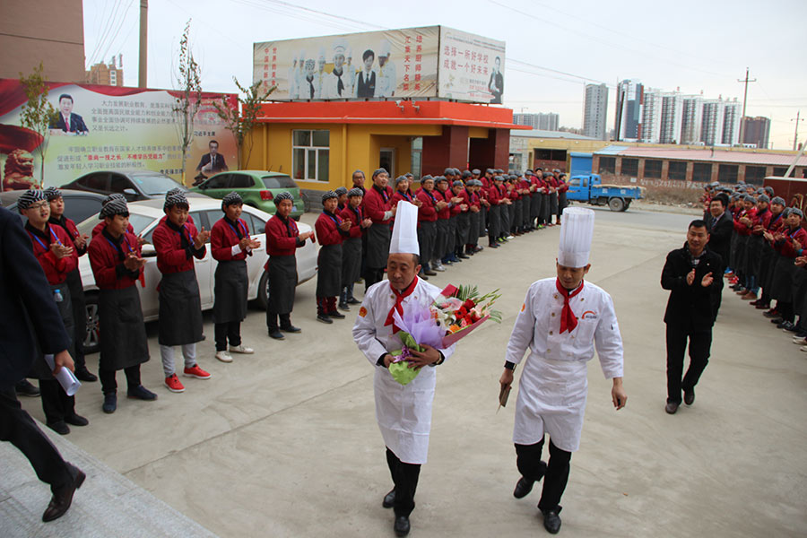 李海斌大师来校指导