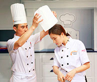 ��ˮСʦ��Լ���¶��� С�����Ʒ��ʳ