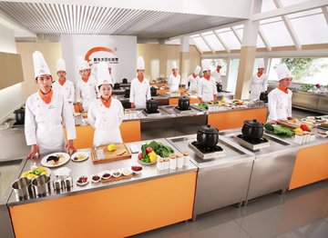 来新东方学厨师，命运即刻改变！