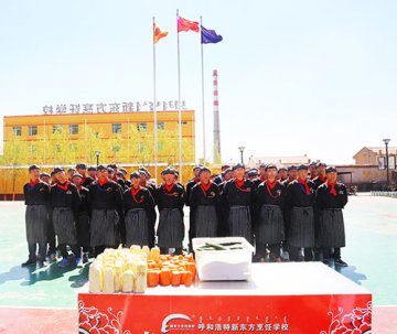 呼和浩特新东方学子阶段性考核展现精湛刀工