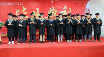 金领大厨八班学子们：梦想从呼和浩特新东方放飞！