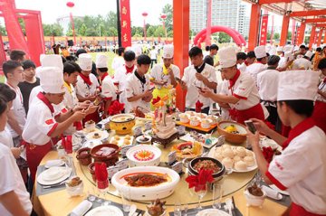 扛鼎巨献 宴席展台独领风骚