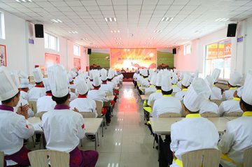 呼和浩特新东方烹饪学校2017级新生见面会成功举办