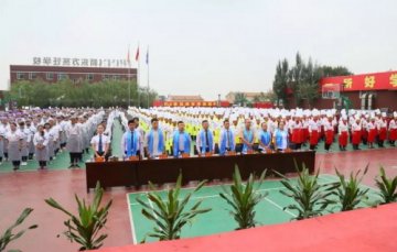 学厨师十分热门 如何才能在行业竞争中生存下来