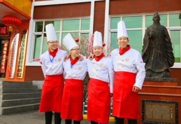 老铁，我们一起去做舌尖上的男神吧！