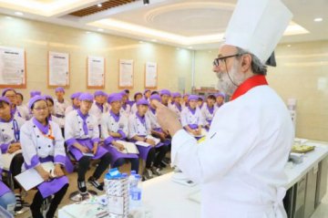 【招生】秋招预报名学费减免‘大放价’—呼和浩特新东方烹饪学校