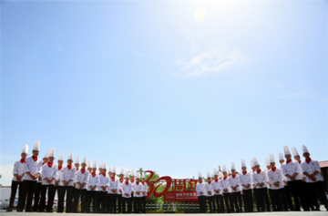 呼和浩特新东方烹饪学校又一批大厨毕业了，走向学校安排的大酒店工作