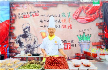 【龙虾节】呼和浩特新东方龙虾节，场面火爆！