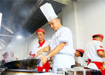 【新生故事】杨星星：努力的人从来不会被辜负