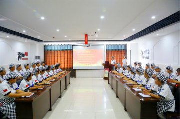 呼和浩特新东方经典西点1803班开班啦