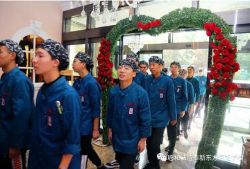 呼和浩特新东方学子走进校企合作单位图兰朵西餐厅参观学习！