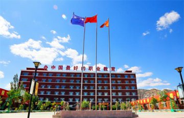 年轻人学技术，为什么都pick厨师行业？