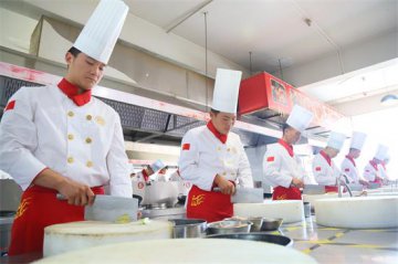 王牌专业，铸就成功人生：大厨精英专业！