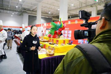 呼和浩特新东方大型展览亮相内蒙古国际会展中心近3万人招聘会