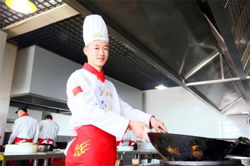 【新生故事】和父亲师出同门，学厨师就到新东方！