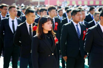 【毕业啦】愿此去，前程似锦；再相逢，亦如初见