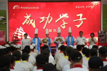 毕业学子报告会|感恩母校行，分享成功路