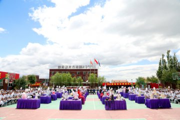 呼和浩特新东方第五届创意婚礼蛋糕大赛开赛啦！