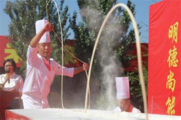 呼和浩特新东方2019年名师技能才艺展示精彩上演