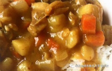 美食推荐|咖喱鸡肉饭，辛香浓郁，色香味俱全，顿顿吃都不腻！