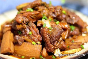 美食推荐|酱香排骨，轻松简单又美味，出锅就被抢光！