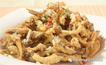 美食推荐|干炸鲜蘑，裹淀粉还是面粉？这样做，蘑菇又香又酥脆！