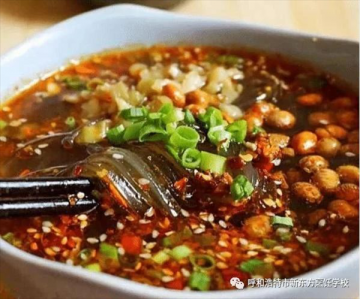 美食推荐|酸辣粉，酸辣开胃，好吃到流口水!