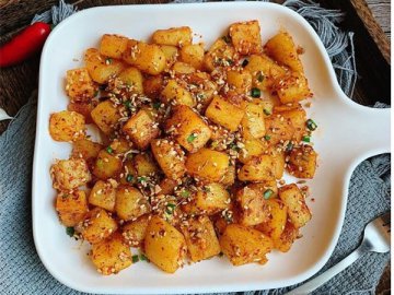 美食推荐|香辣孜然小土豆，好吃简单，大人孩子抢着吃！