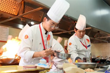 我们来聊聊，学厨师的那些事儿...