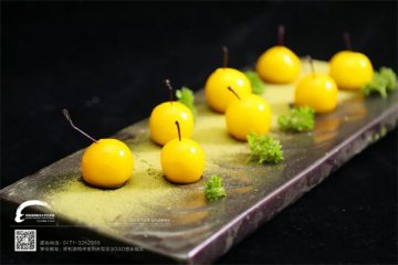 冲击你的视觉，打动你的味蕾，呼和浩特新东方烹饪学校美食品鉴会嗨翻了！