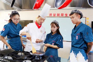 2020年初中毕业学西餐专业怎么样？