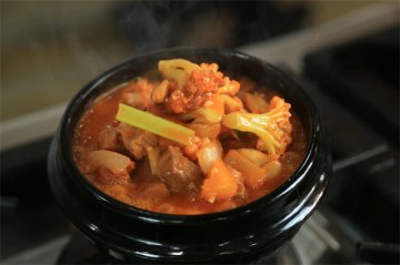 美食推荐|经典美食“俄式罐牛”！