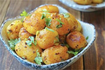 美食推荐|外焦内软“蒜香小土豆”