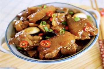 美食推荐|软软糯糯“红烧猪蹄”