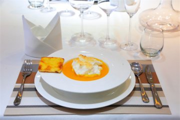 【烹饪小知识】乳酪与芝士区别，奶酪可以直接吃吗？