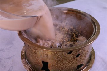 秋天，你喝蒙古奶茶了吗？