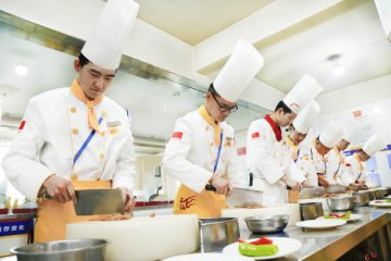 厨师上榜“岗位缺口大的100个职业排行”，还在担心学厨师没前景？