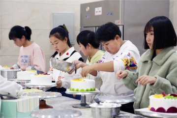 【研学之旅】热烈欢迎集宁中旗第二中学学生及教师到我校参观学习