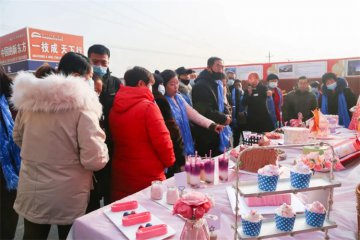 感恩节遇到家长会-呼和浩特新东方学子用学习成果回报父母