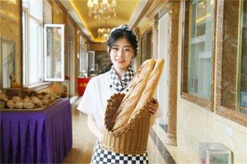 西餐西点女生学哪个合适？