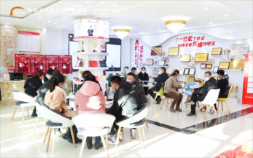 【直击现场】开学报名日，新东方的”人潮汹涌”背后的原因竟是...