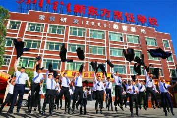 【解读】学厨师到专业院校的几个优劣势，看完你可能会有答案！