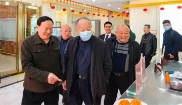  前外交部部长李肇星一行莅临中国东方教育参观调研