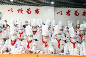 对现状不满意，来呼和浩特新东方技工学校吧