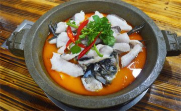 美食推荐|石锅鱼和酸菜鱼哪个好吃？