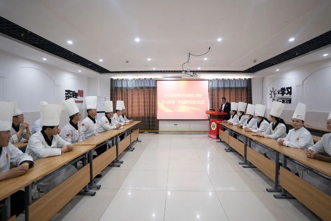 技能擂台，匠心献艺！内蒙新东方教师技能大比武精彩落幕